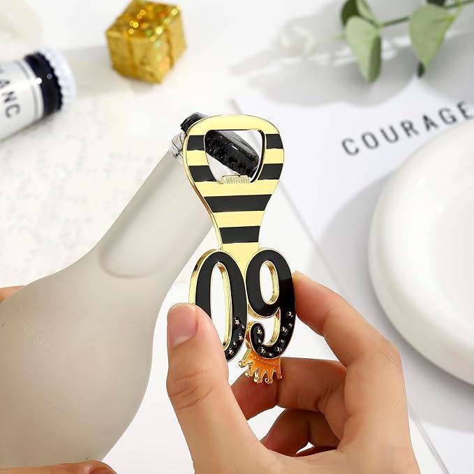 24pcs 70th Gold Keychain Bottle Opener 70th Birthday Party Favors, 70 Keychain Beer Bottle Opener Favors Anniversary Souvenirs Return Gifts for Guests Party Decor Supplies (black 70)