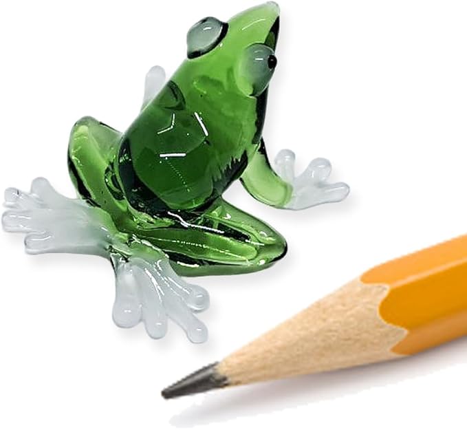 WitnyStore 1" Green Frog White Feet Artistic Blown Glass Figurine Premium Hand-Blown Statue Tabletop Decoration Unique Collectible for Adult Collectors Handcrafted Elegant Home Room Decor