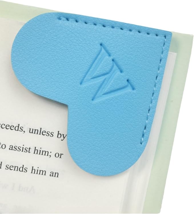 MOTEERLLU Personalized Leather Heart Bookmark with Initials, Handmade, Letter Cute Custom Corner Book Marks for Reading Women, Teachers, Students, Book Lovers, Book Accessories(Blue,W)