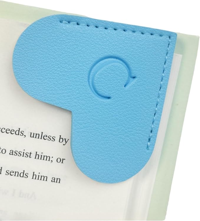 MOTEERLLU Personalized Leather Heart Bookmark with Initials, Handmade, Letter Cute Custom Corner Book Marks for Reading Women, Teachers, Students, Book Lovers, Book Accessories(Blue,C)