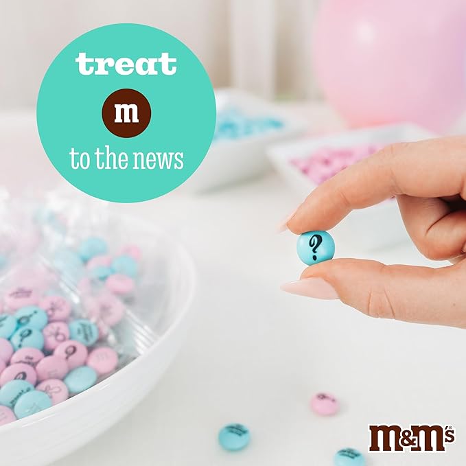 M&M'S World Gender Reveal Favors Milk Chocolate Candy .75oz 20 Pack Bag with Light Blue and Pink M&M'S for Baby Showers Gender Reveal Events and Party Giveaways
