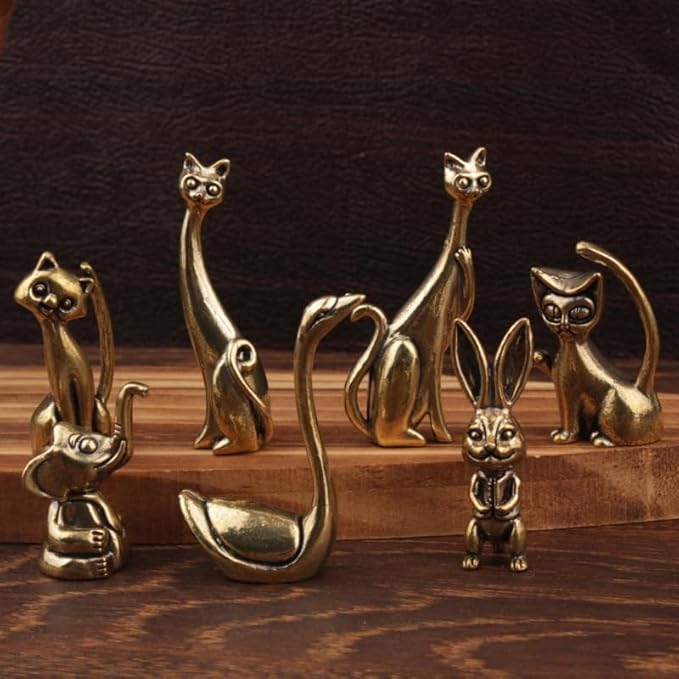 Brass Animals Figurine Decorative,Metal Statue,Set of 2 Pure Brass Long Necked Cat Statues,Exquisite Decor for Bookshelves,Ideal Decor for Home,Office,or Café