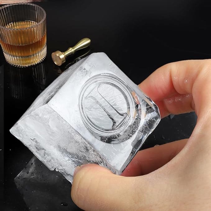 Ice Cube Stamp for Cocktails Ice Stamp Brass Head with Handle, Ice Branding Stamp for Ice Cubes Cocktail Whiskey Drinks Party Wedding Making DIY Crafting (Letter I)