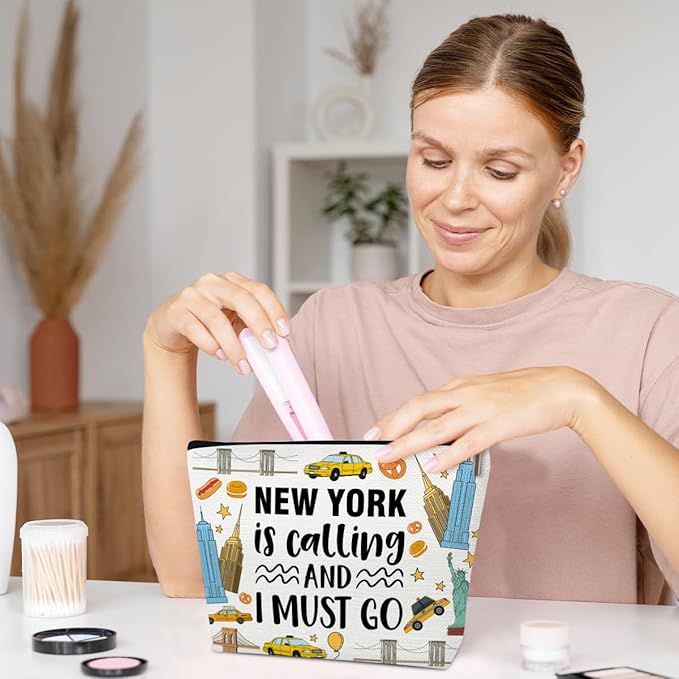 Funny New York Trip Makeup Bag, City Themed Gifts Favors, New York Is Calling And I Must Go, Travel Lover Gifts For Women Her, Travel Cosmetic Bag For Holiday Trip Vacation