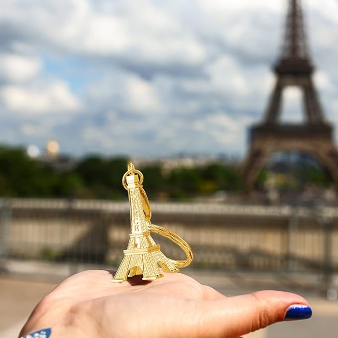 Junkin 30 Pieces Eiffel Tower Keychain Retro Decorations Purse Charms Statue Model Prom Keychain French Souvenirs