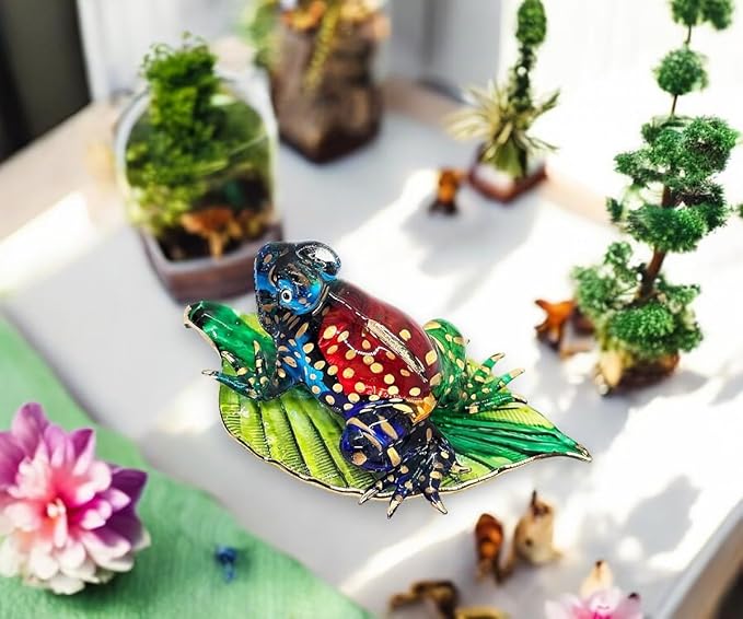 WitnyStore 3" Multicolor Gold Dot Frog on Leaf Artistic Blown Glass Figurine Premium Hand-Blown Statue Tabletop Decoration Unique Collectible for Adult Collectors Handcrafted Elegant Home Room Decor