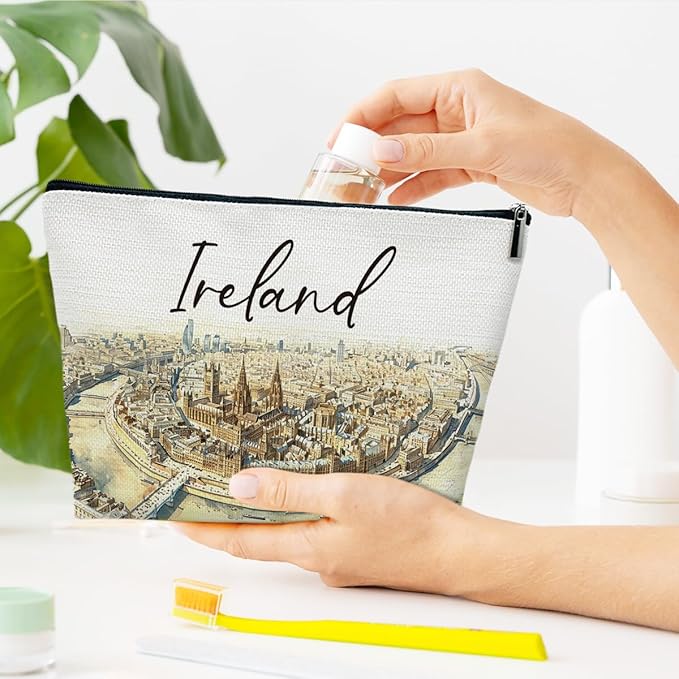 Ireland Travel Gifts Makeup Bag, City Travel Cosmetic Bag for Purse, Watercolor Makeup Bags, Ireland Souvenir, Trip Favors for Traveller Lovers, City Themed Organizer