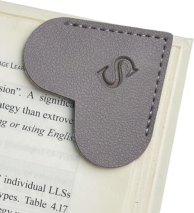 MOTEERLLU Personalized Leather Heart Bookmark with Initial, Cute Letters Custom Corner Book Mark for Reading Women, Teacher, Student, Book Lovers Gifts, Book Accessories (Grey, S)