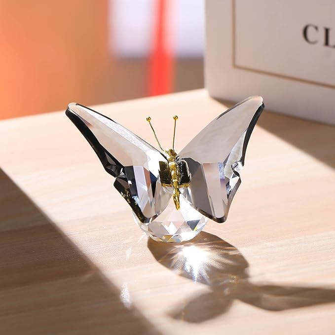 Movdyka Crystal Butterfly Decor Figurines for Mom Women, Grey Glass Butterfly Craft Desk Office Dcorations Table Centerpieces, Animal Ornaments Paperweight