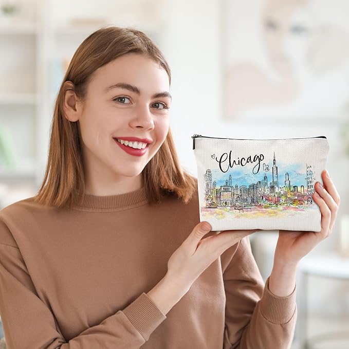 Chicago Souvenirs Travel Essentials - Watercolor Chicago City Gifts for Woman, American Souvenirs Gift Makeup Bag for Purse, Travel Essentials Makeup Bags, Homewarming Birthday Gifts