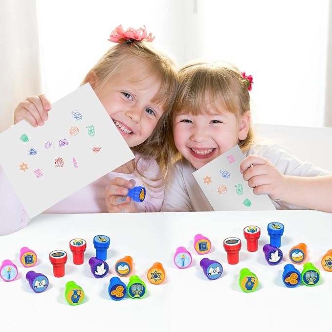 Cinrobiye 24Pcs Hanukkah Party Stampers for Boys Girls, Jewish Holiday Party Favors, Festival of Lights Goodie Bag Fillers, Classroom Rewards, Carnival Prizes, Pinata Stuffers for Chanukah Party Gifts