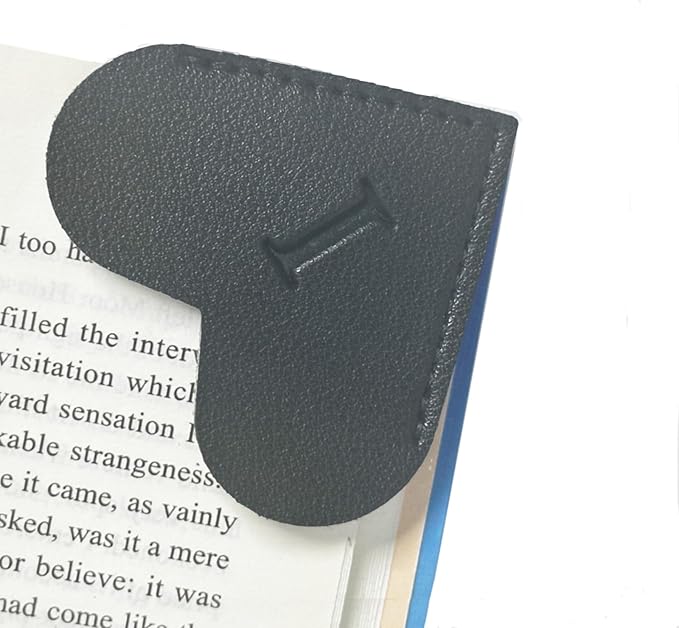 MOTEERLLU Personalized Leather Heart Bookmark with Initials, Cute Custom Corner Bookmarks for Reading Women, Men, Kids, Teachers, Book Lovers Gifts(Black I)