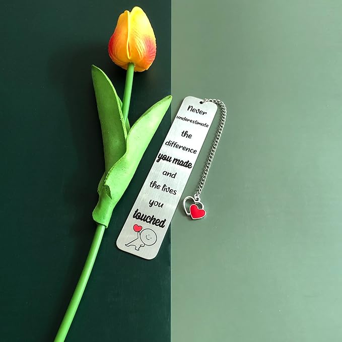 Bookmarks Teachers Day Thank You Gifts Bookmark Appreciate Dad Mum Grandma Grandpa Birthday Present Auntie Uncle Thanks Happy Retirement Master Teacher Christmas Keepsakes (Never Underestimate)