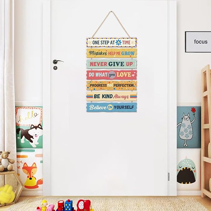 CHDITB Classroom Motivational Wooden Sign, Inspirational Wood Hanging Plaque, Positive Quotes Front Door Sign, Uplifting Wall Decor Hanger Never Give Up Wall Art for Nursery School Decor