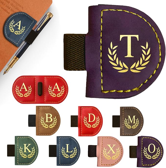 Personalized Leather Magnetic Bookmark with Pen Holder, Custom Bygone Mark Bookmark with Pen Holder, Custom Bookmarks with 26 Letters for Reading Women, Men, Teachers, Book Lovers（Purple，T）