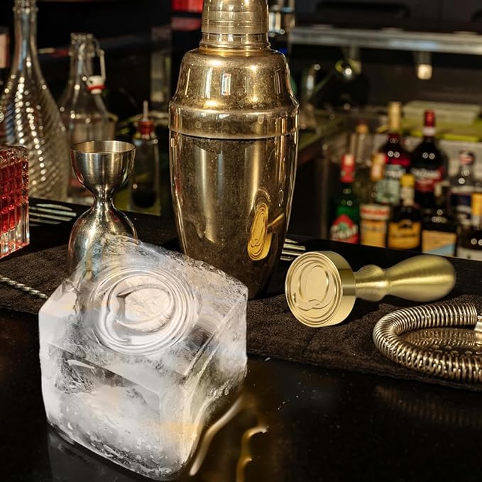 Ice Cube Stamp for Cocktails Ice Stamp Brass Head with Handle, Ice Branding Stamp for Ice Cubes Cocktail Whiskey Drinks Party Wedding Making DIY Crafting (Letter Q)