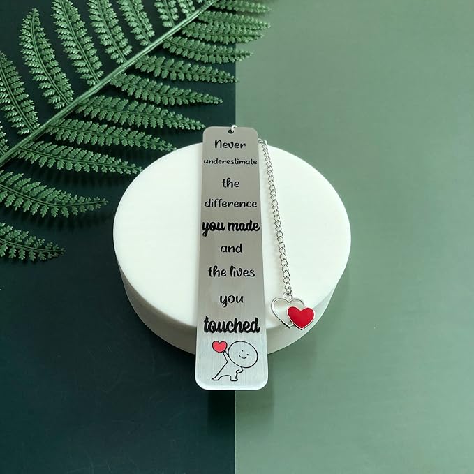 Bookmarks Teachers Day Thank You Gifts Bookmark Appreciate Dad Mum Grandma Grandpa Birthday Present Auntie Uncle Thanks Happy Retirement Master Teacher Christmas Keepsakes (Never Underestimate)