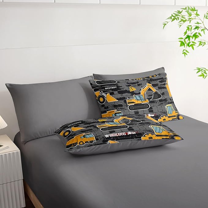 7Pcs Truck Comforter Set Engineering Vehicle Printed Bedding Set with 1 Comforter, 1 Flat Sheet, 1 Fitted Sheet and 4 Pillowcases for Boys and Girls Bedroom All Season(Twin)