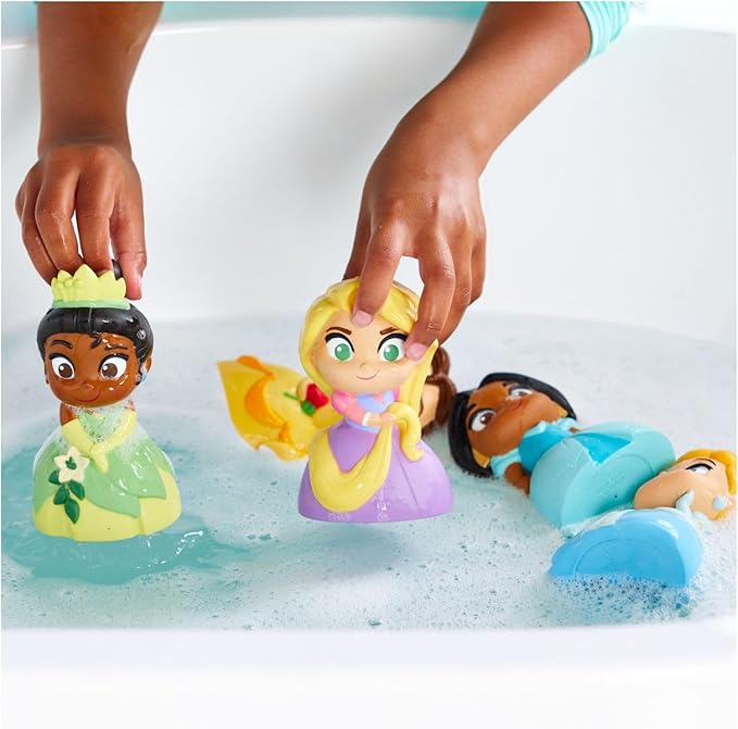 Disney Store Girl's Bath Set (Disney Princess) - Kids Bath Accessories with Beloved Disney Characters - Colorful and Fun Bath Time Essentials for Kids - Suitable for All Ages
