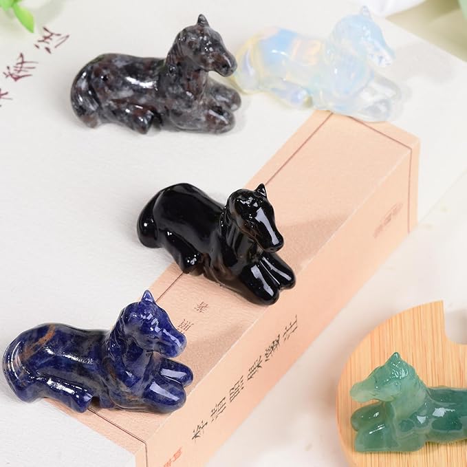 2.2 Inch Opal Horse Crystal Figurines, Hand-Carved Healing Crystals Decor, White Horse Statues Stone Energy Gemstones, in Bedroom Office Meditation Memorial Gifts for Men and Women