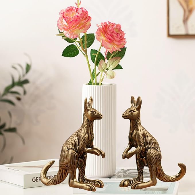 Brass Animals Figurine Decorative,Metal Statue,Set of 2 Pure Brass Kangaroo Statues,1.62 Inches Tall,Exquisite Animal Decor Figurines,Ideal Decor for Home,Office,or Café