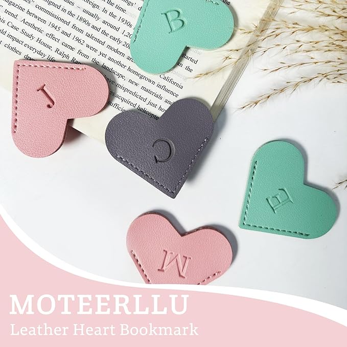 MOTEERLLU Personalized Leather Heart Bookmark with Initial, Cute Letters Custom Corner Book Mark for Reading Women, Teacher, Student, Book Lovers Gifts, Book Accessories (Grey, A)