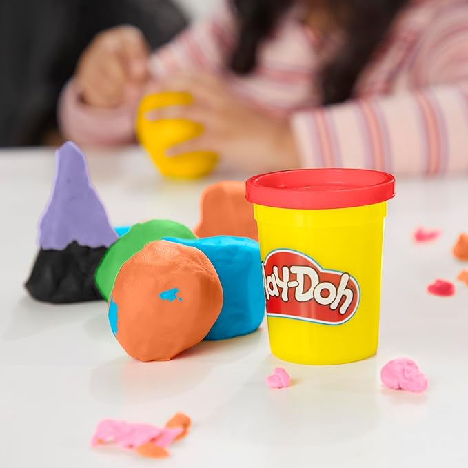 Play-Doh 9 Pack Favorite Color Set, Assorted Colors, 2 & 4 Ounce Modeling Compound Cans, Kids Arts & Crafts, Back to School Gifts & Prizes, Preschool Toys, Ages 2+ (Amazon Exclusive)