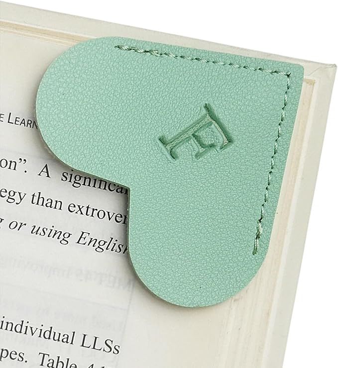MOTEERLLU Personalized Leather Heart Bookmark with Initial, Cute Letters Custom Corner Book Mark for Reading Women, Teacher, Student, Book Lovers Gifts, Book Accessories (Green, F)