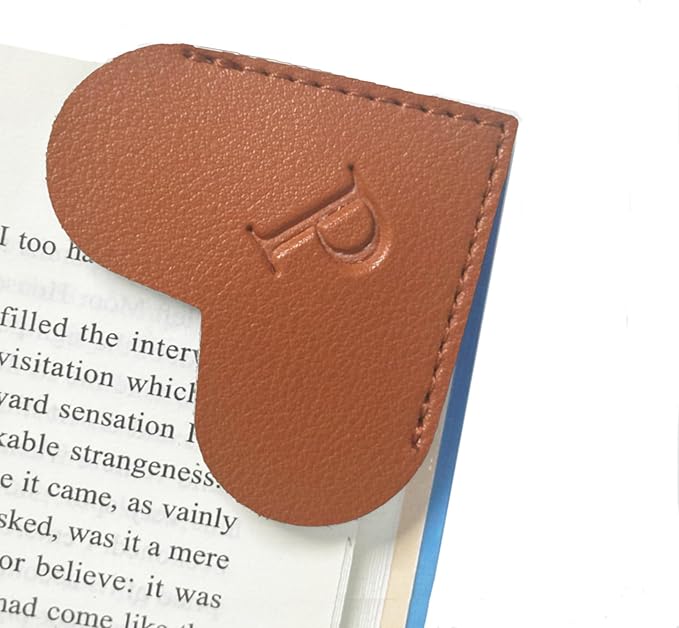 MOTEERLLU Personalized Leather Heart Bookmark with Initials, Cute Custom Corner Bookmarks for Reading Women, Men, Kids, Teachers, Book Lovers Gifts(Brown P)