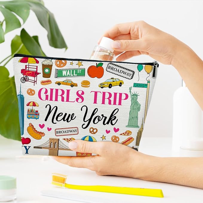 Funny New York Travel Lover Gift Makeup Bag for Women Her Lady, New York Themed Trip Gifts Favors, Travel Cosmetic Bag for Holiday Trip Vacation