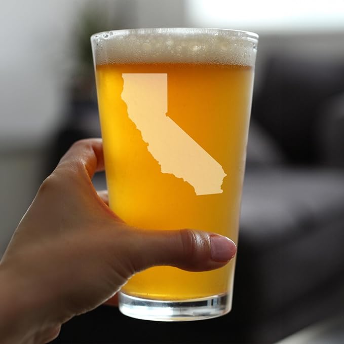 Bevvee California State Outline Pint Glass for Beer - State Themed Drinking Decor and Gifts for Californian Women & Men - Set of 2-16 Oz Glasses