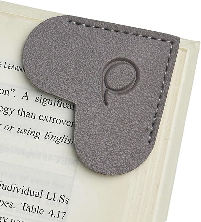 MOTEERLLU Personalized Leather Heart Bookmark with Initial, Cute Letters Custom Corner Book Mark for Reading Women, Teacher, Student, Book Lovers Gifts, Book Accessories (Grey, Q)