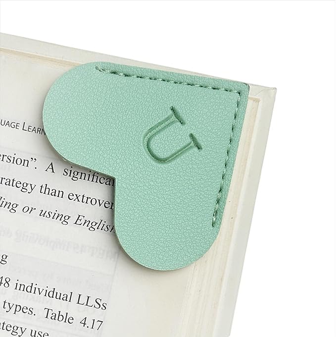 MOTEERLLU Personalized Leather Heart Bookmark with Initial, Cute Letters Custom Corner Book Mark for Reading Women, Teacher, Student, Book Lovers Gifts, Book Accessories (Green, U)
