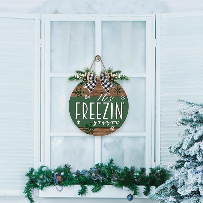 Deroro Winter It's Freezin' Season Green Front Door Sign, Farmhouse Snowflake Wood Hanger Outdoor Outside Porch Decor, Rustic Christmas Wooden Wreath Indoor Wall Hanging Decoration with Plaid Bow
