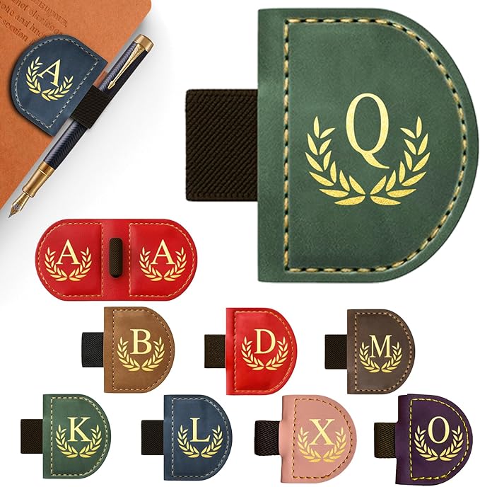 Personalized Leather Magnetic Bookmark with Pen Holder, Custom Bygone Mark Bookmark with Pen Holder, Custom Bookmarks with 26 Letters for Reading Women, Men, Teachers, Book Lovers（Green，Q）