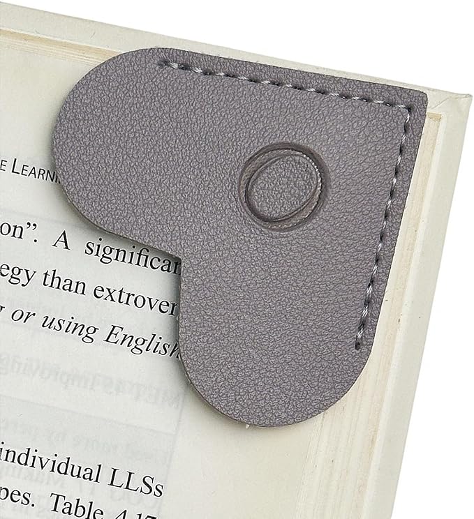 MOTEERLLU Personalized Leather Heart Bookmark with Initial, Cute Letters Custom Corner Book Mark for Reading Women, Teacher, Student, Book Lovers Gifts, Book Accessories (Grey, O)