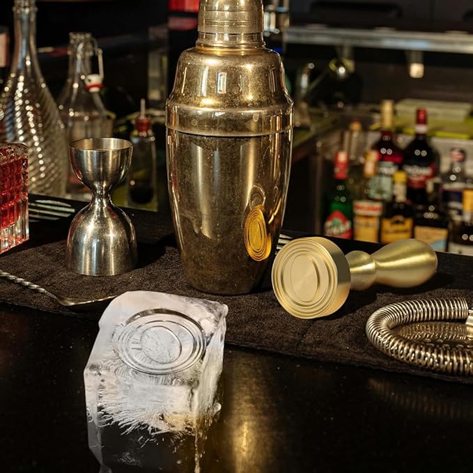 Ice Cube Stamp for Cocktails Ice Stamp Brass Head with Handle, Ice Branding Stamp for Ice Cubes Cocktail Whiskey Drinks Party Wedding Making DIY Crafting (Letter O)