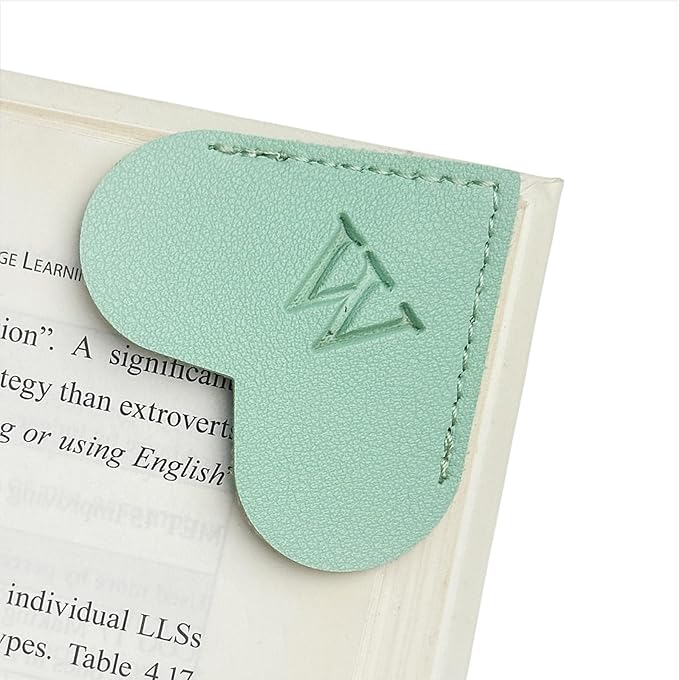 MOTEERLLU Personalized Leather Heart Bookmark with Initial, Cute Letters Custom Corner Book Mark for Reading Women, Teacher, Student, Book Lovers Gifts, Book Accessories (Green, W)