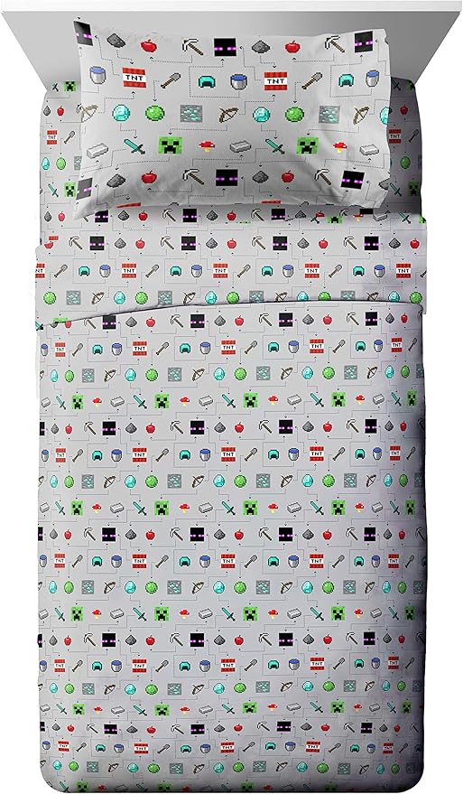 Jay Franco Minecraft Monster Hunters 5 Piece Full Bed Set - Includes Reversible Comforter & Sheet Set - Bedding Features Creeper - Super Soft Fade Resistant Microfiber (Official Minecraft Product)