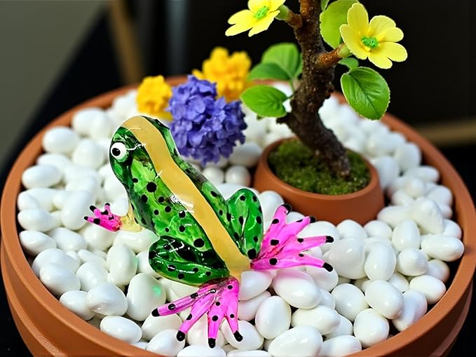 WitnyStore 2⅛" Green Yellow Black Dot Frog Artistic Blown Glass Figurine Premium Hand-Blown Statue Tabletop Decoration Unique Collectible for Adult Collectors Handcrafted Elegant Home Room Decor
