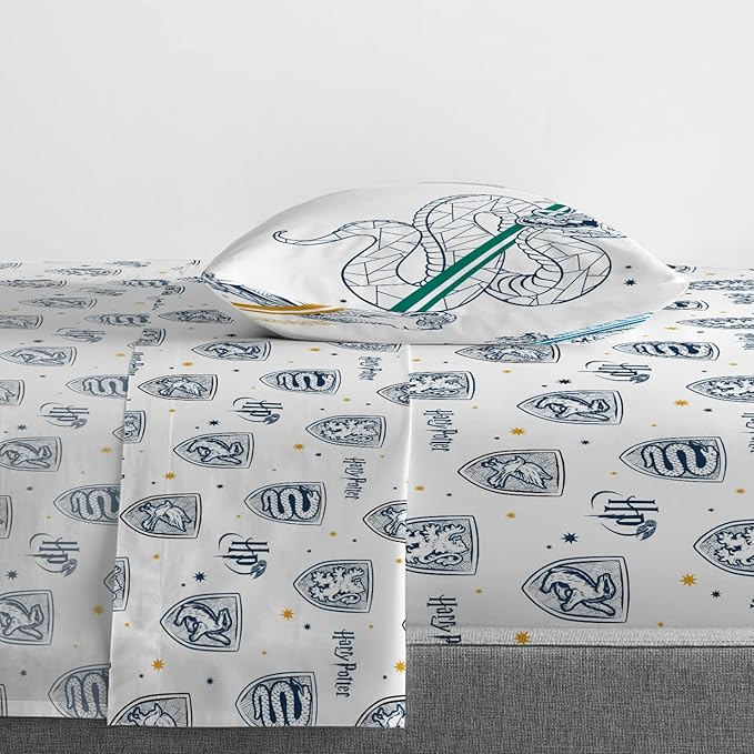Jay Franco Harry Potter Stand Together 5 Piece Twin Size Bed Set - Includes Comforter & Sheet Set - Super Soft Kids Bedding Fade Resistant Microfiber (Official Harry Potter Product)