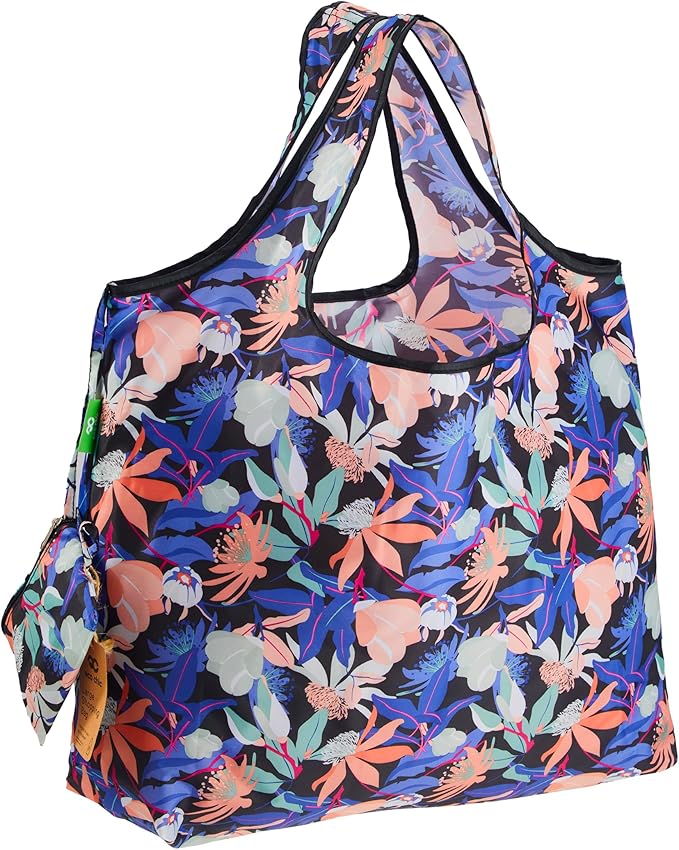 ECO CHIC Foldable Reusable Large Grocery Bags - Foldable Grocery Bags - Lightweight, Recycled & Reusable Shopping Bag - Waterproof, Packable Tote Fitting in Fine Grocery Bag Carrier