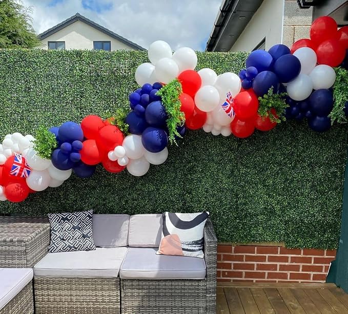Bezente Royal Blue Balloons 18 Inch - 30 Pack Large Thick Big Round Royal Blue Latex Balloon for Birthday Bridal Shower Graduation Baseball Nautical Party Decorations