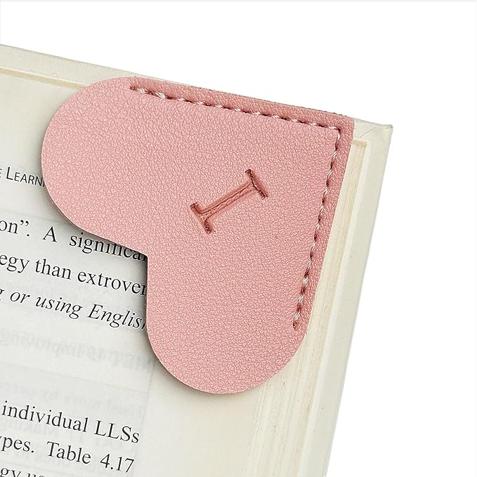 MOTEERLLU Personalized Leather Heart Bookmark with Initial, Cute 26 Letters Custom Corner Book Mark for Reading Women, Teacher, Student, Book Lovers Gifts & Accessories (Pink, I)