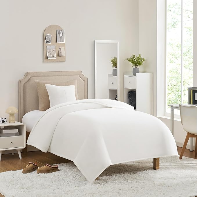 UGG Nita Twin XL/Twin Blanket Soft Fluffy Blanket for Bed, Warm Soft Bedding, Large Throw for Couch, Holiday Present, Machine Washable, 60-inch x 90-inch, White Snow