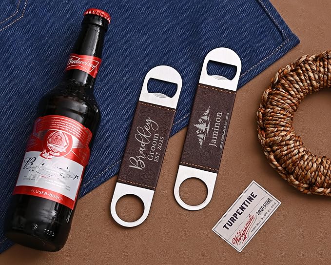 Personalized leather bottle opener. Wedding favors, anniversary souvenirs, Father's Day gifts