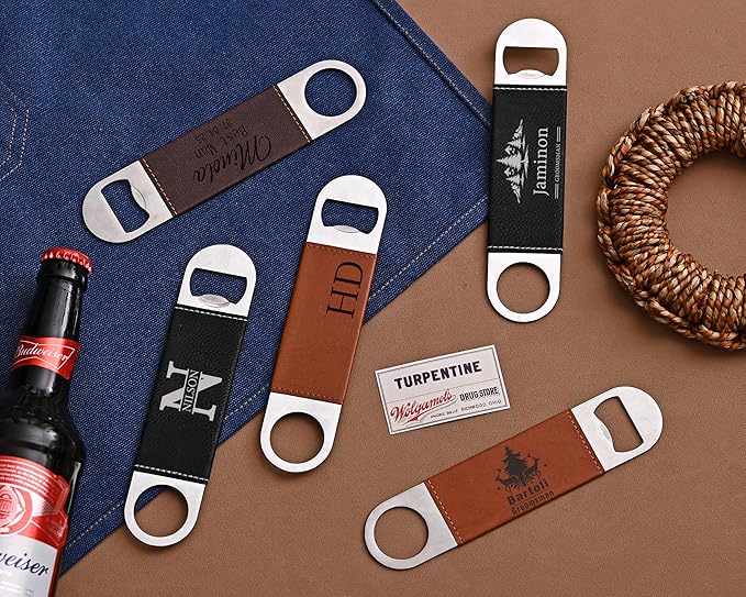 Personalized leather bottle opener. Wedding favors, anniversary souvenirs, Father's Day gifts