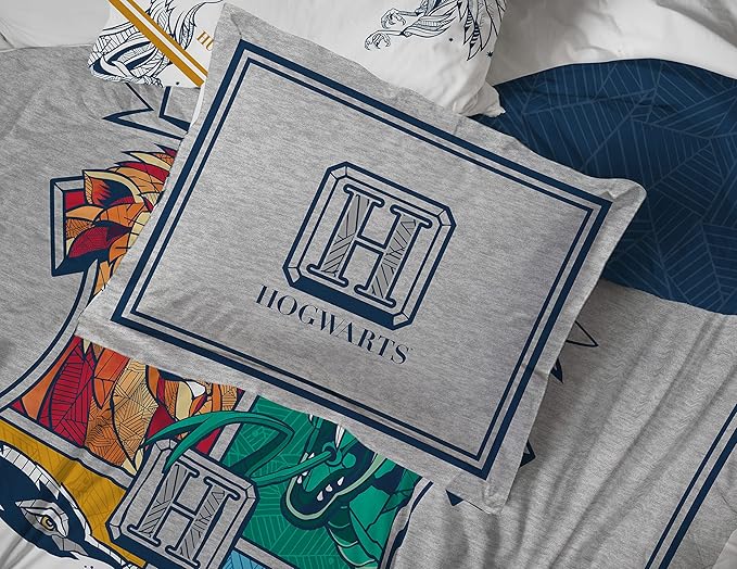 Jay Franco Harry Potter Stand Together 5 Piece Twin Size Bed Set - Includes Comforter & Sheet Set - Super Soft Kids Bedding Fade Resistant Microfiber (Official Harry Potter Product)